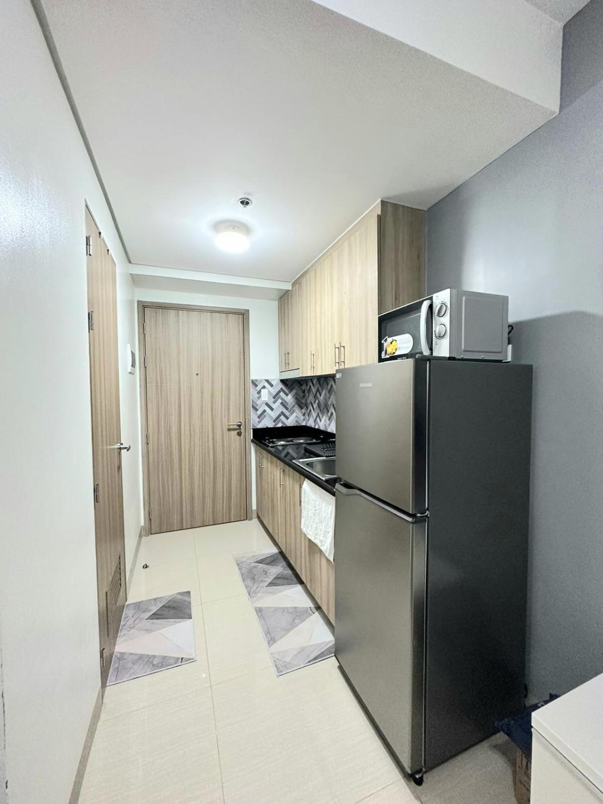 Fully Equipped 1Br Condo At Shore2 Near To Moa مانيلا المظهر الخارجي الصورة